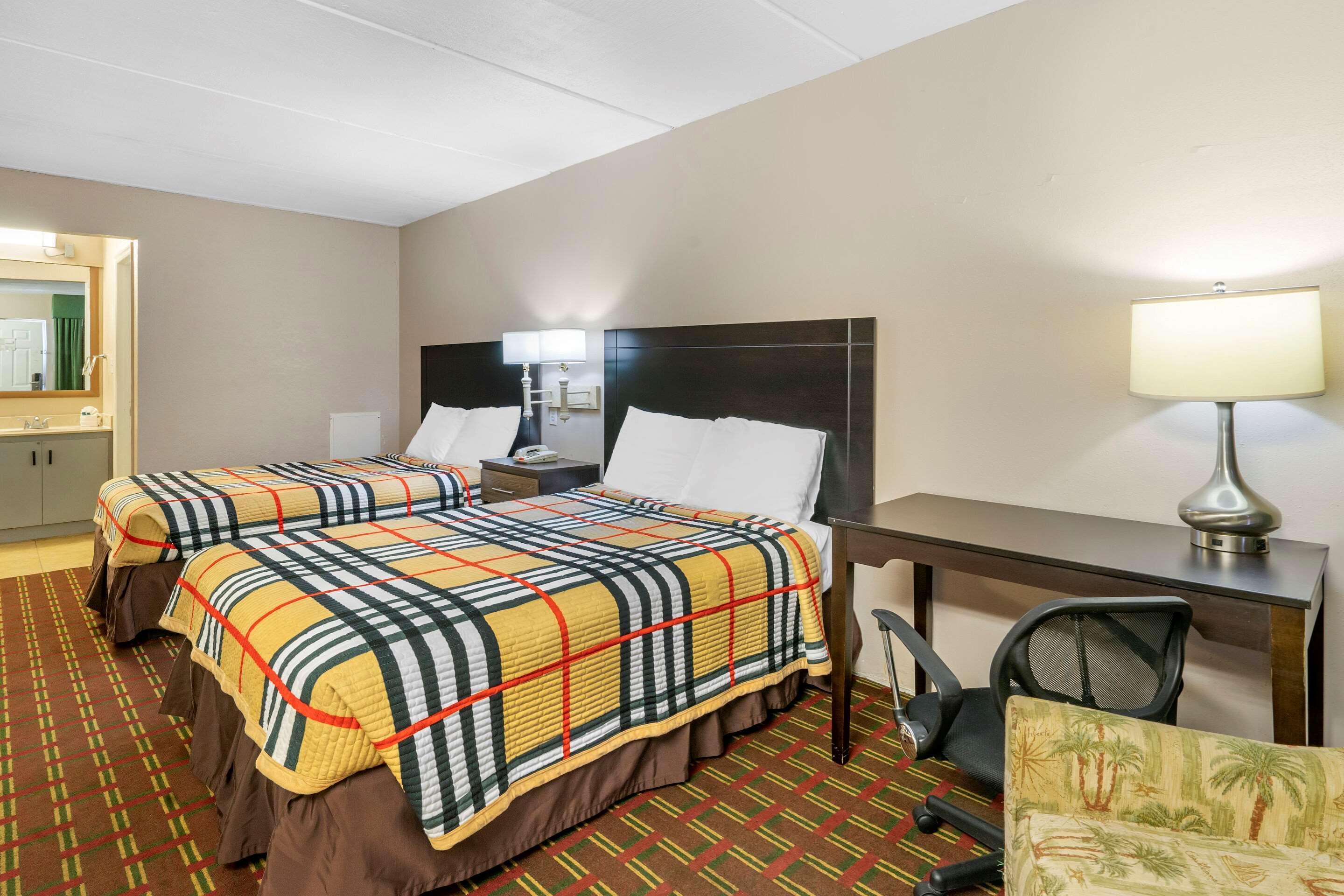 Rodeway Inn Clearwater-Dunedin 外观 照片