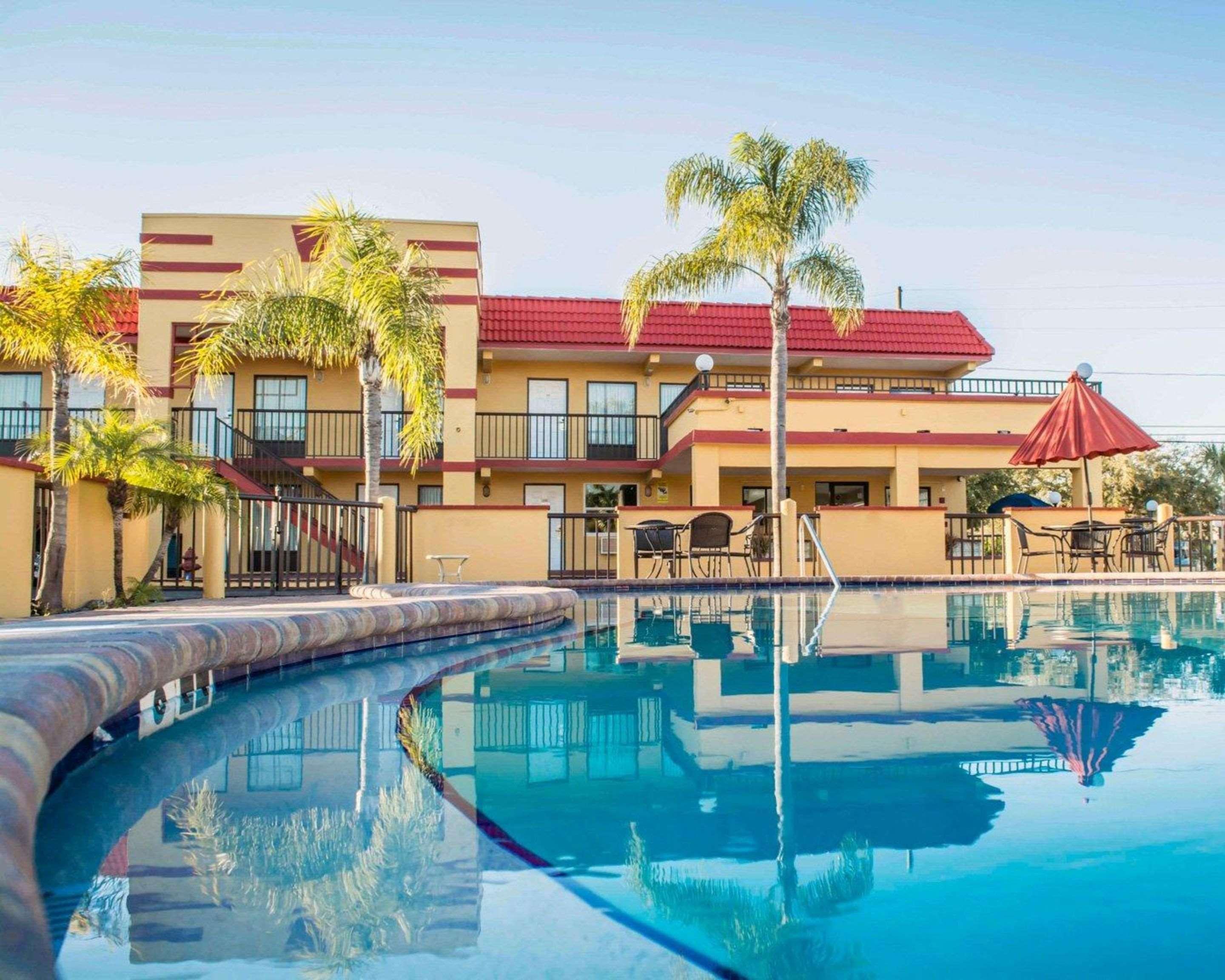 Rodeway Inn Clearwater-Dunedin 外观 照片